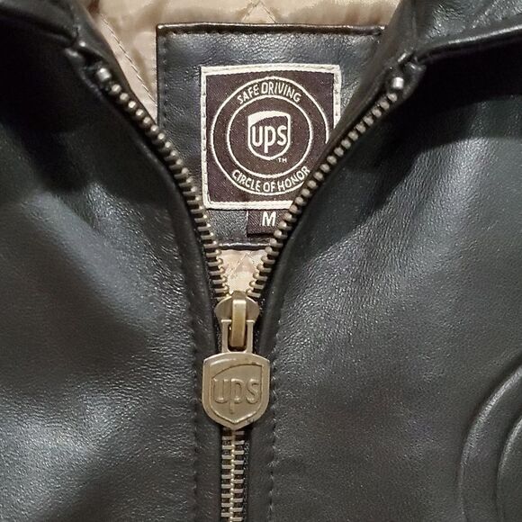 UPS Genuine Leather Circle of Honor Safe Driving Award Leather Jacket - Picture 3 of 15